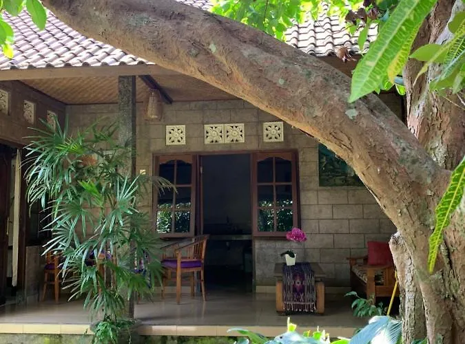 Kukuh House 3* ウブド